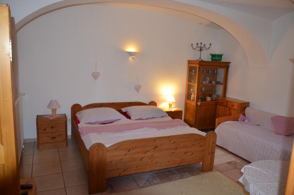Růžová chalupa u Šimánků Rtyne v Podkrkonosi Habitación foto