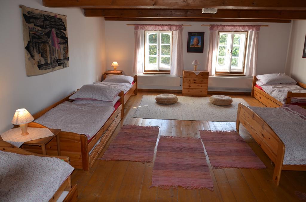 Růžová chalupa u Šimánků Rtyne v Podkrkonosi Habitación foto