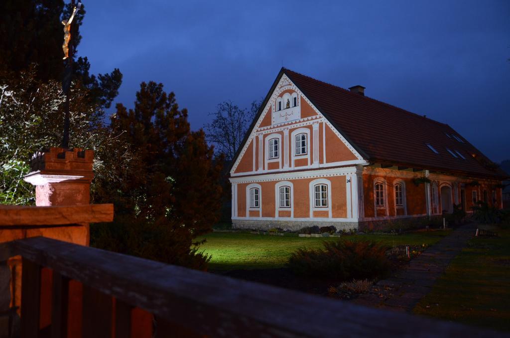 Růžová chalupa u Šimánků Rtyne v Podkrkonosi Habitación foto