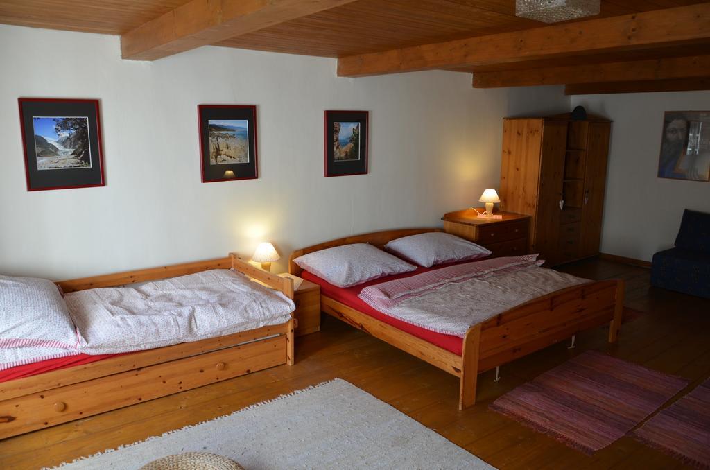 Růžová chalupa u Šimánků Rtyne v Podkrkonosi Habitación foto